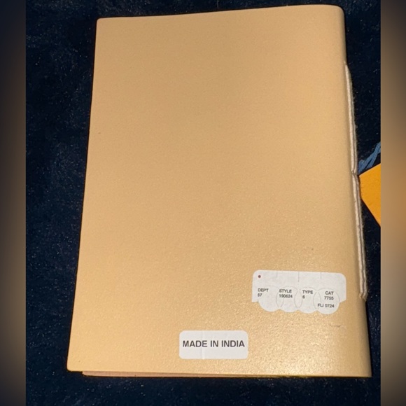 NWT- India Jornal with unique historical design and print💙 Sale price! - Picture 7 of 15